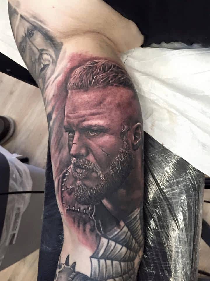 Dimo Boychev Tattoo Artist im Black&amp;White Tattoo Karlsruhe